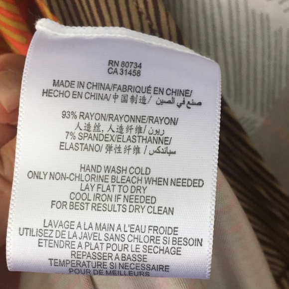 BCBGMAXAZRIA Beautiful V-Neck Top - Picture 6 of 7